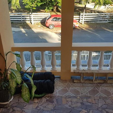 Appartamento Rain Bridgetown Esterno foto